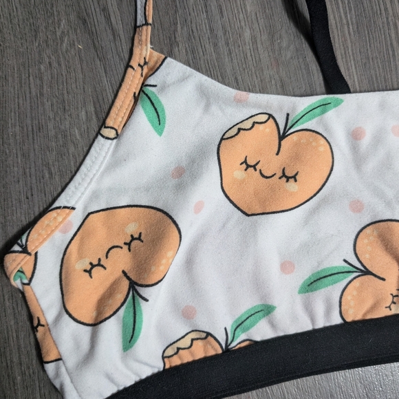 Cozy Peach Bralette - US M - Picture 3 of 6